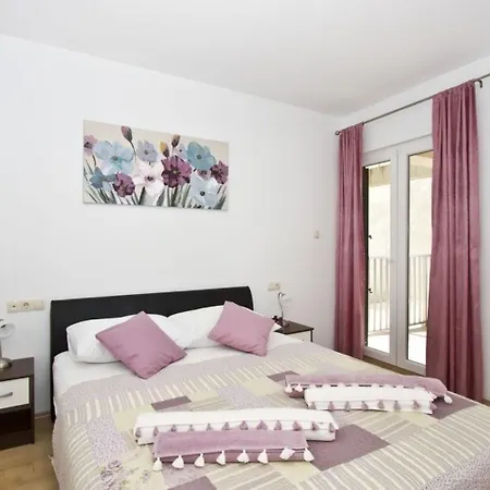 House Miho Ferienhaus *